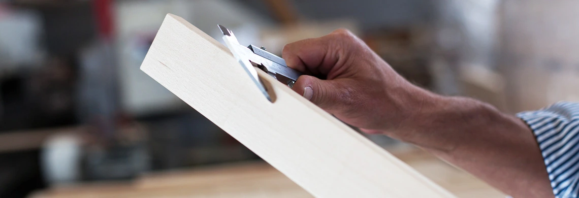 Kundenindividuelle und passgenaue Maßfertigung von Holzkomponenten für Lattenroste bei HD-Timber